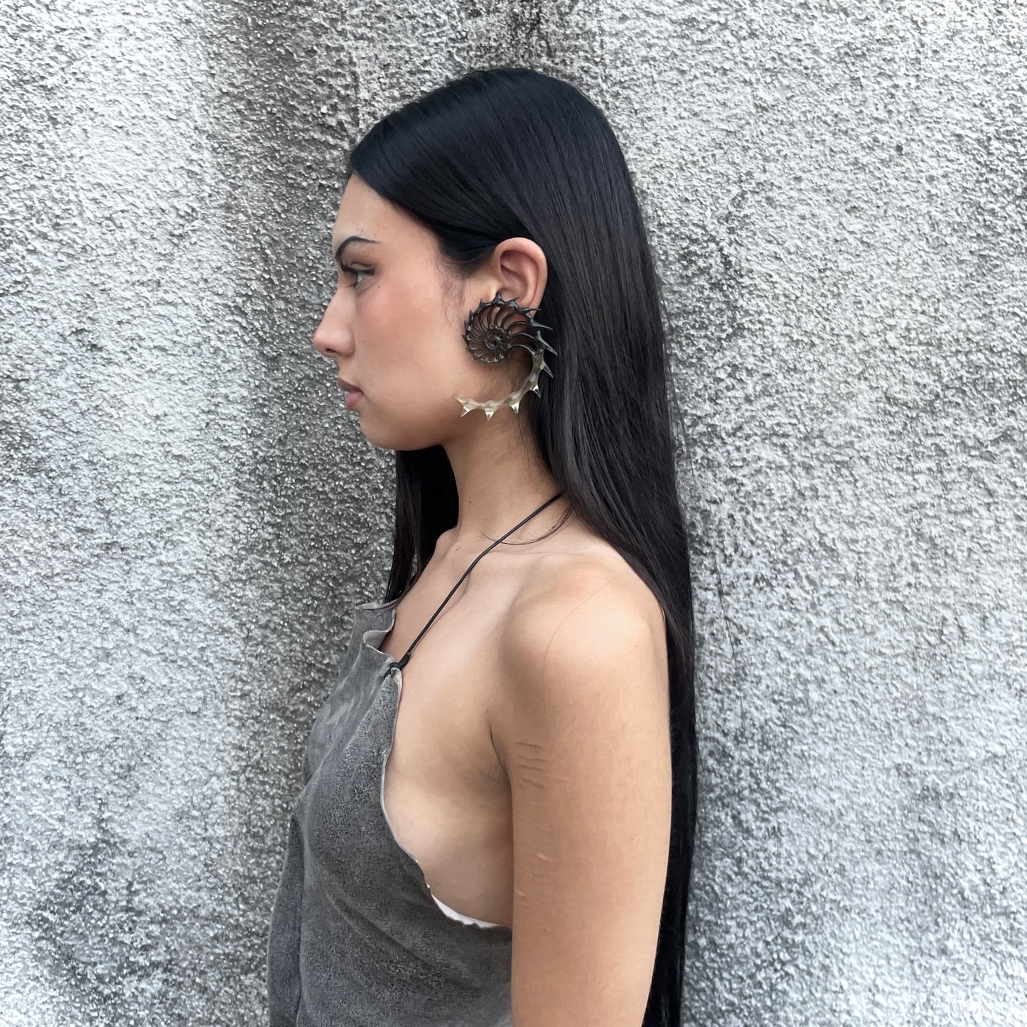 HELIX AUREA - TAR SHADE