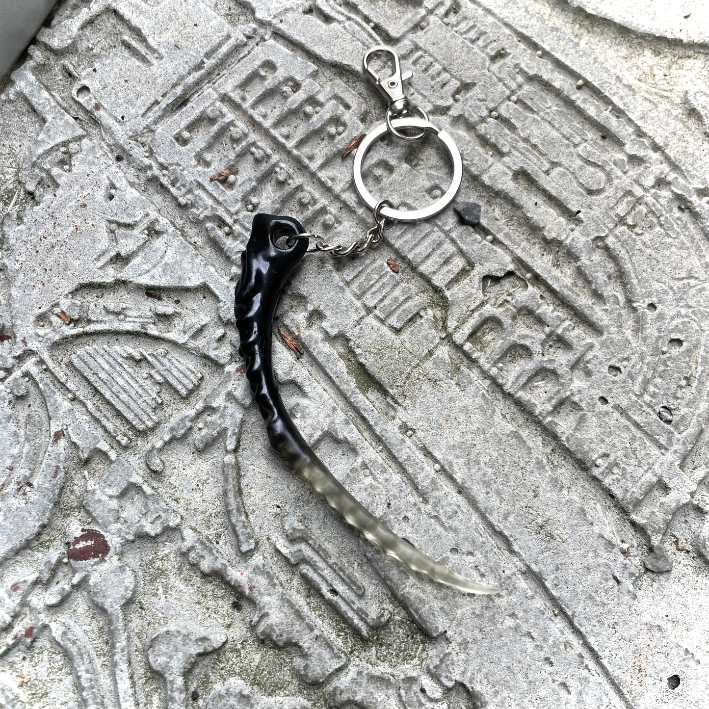 CLAW - KEYCHAIN